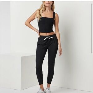 Vuori Black Performance Jogger Black Medium